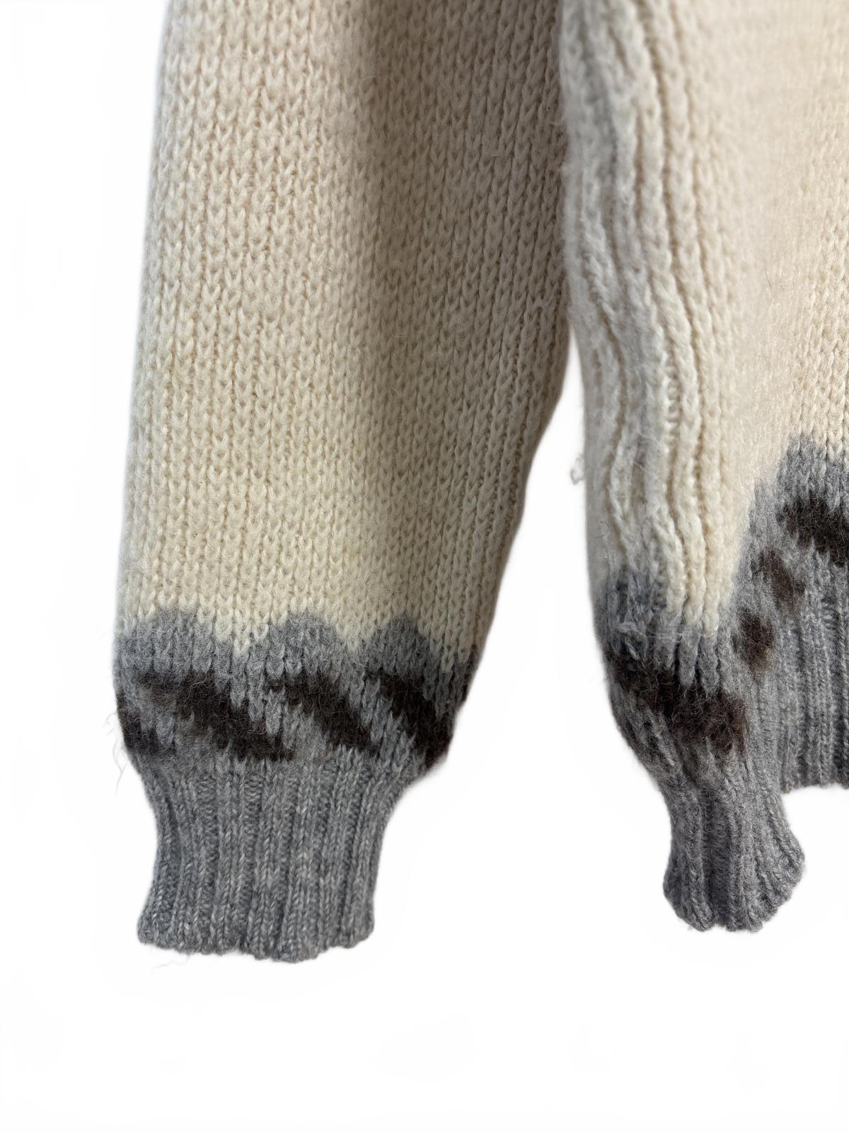 Vintage Brown Bison Women's Grey Cream Patterned Wool Sweater Medium